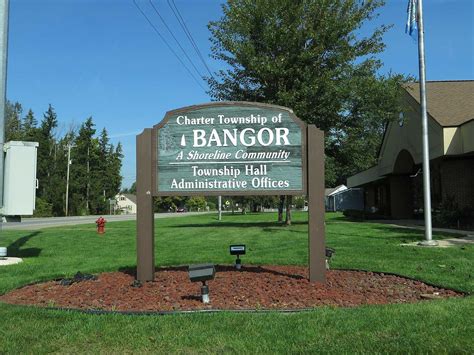 Van Buren County as a whole is not a highly populated area (approximately 76,000 residents). . Bangor township skyward